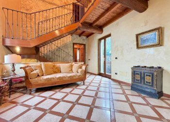 Salone - Villa via Belvedere, Montevecchia - photo 7