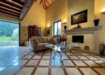 Salone - Villa via Belvedere, Montevecchia - photo 4
