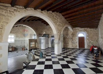 Ricezione / Lobby - Locale Commerciale via Concezione
 
5, Scicli - foto 16