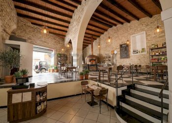 Sala da pranzo - Locale Commerciale via Concezione
 
5, Scicli - foto 1