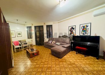 Sala da pranzo - Villa via degli anemoni
 
19, Ragusa - foto 7