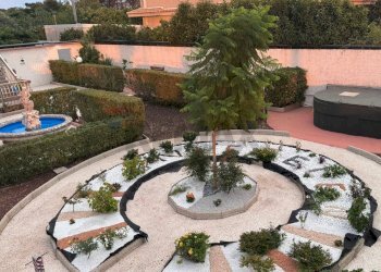 Giardino - Villa via degli anemoni
 
19, Ragusa - foto 17