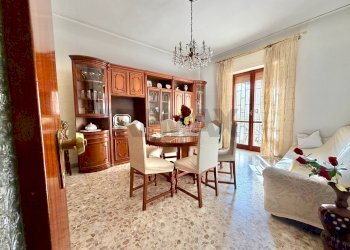 Sala da pranzo - Trilocale VIALE EUROPA
 
9, Calvizzano - foto 9