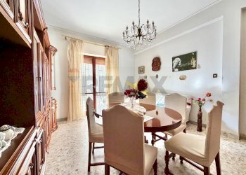 Sala da pranzo - Trilocale VIALE EUROPA
 
9, Calvizzano - foto 12