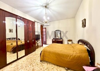 Camera / camera da letto - Trilocale VIALE EUROPA
 
9, Calvizzano - foto 21