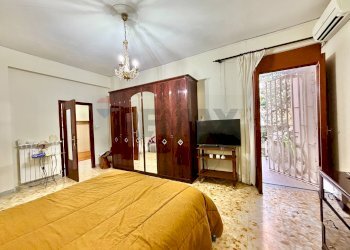 Camera / camera da letto - Trilocale VIALE EUROPA
 
9, Calvizzano - foto 22