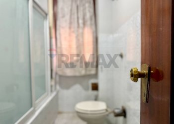 Bagno - Trilocale VIALE EUROPA
 
9, Calvizzano - foto 23