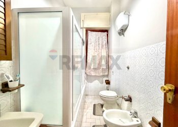 Bagno - Trilocale VIALE EUROPA
 
9, Calvizzano - foto 24