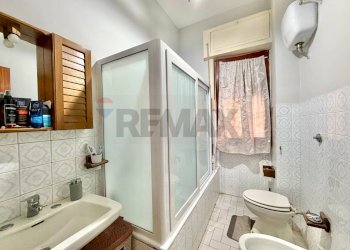 Bagno - Trilocale VIALE EUROPA
 
9, Calvizzano - foto 25