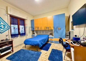 Camera / camera da letto - Trilocale VIALE EUROPA
 
9, Calvizzano - foto 29