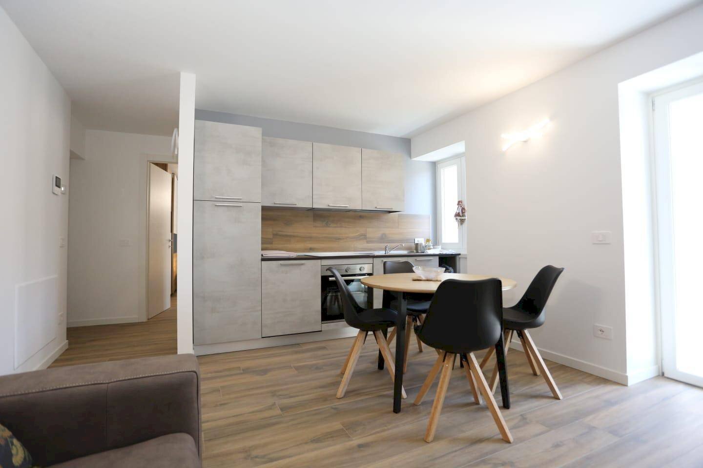 Foto 1 - Bilocale Via medici
 
10, Castione della Presolana - foto 1