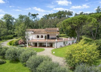 Vendesi Villa con giardino.png - Villa Via dei Cotani 211, Lucca - foto 3