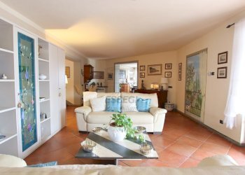 vendesi villa  ristrutturata con giardino lucca IM - Villa Via dei Cotani 211, Lucca - foto 4