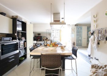 vendesi villa  ristrutturata con giardino lucca IM - Villa Via dei Cotani 211, Lucca - foto 11