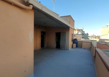 IMG20260113162206.jpg - Quadrilocale Via Ciccarello 5, Reggio di Calabria - foto 1
