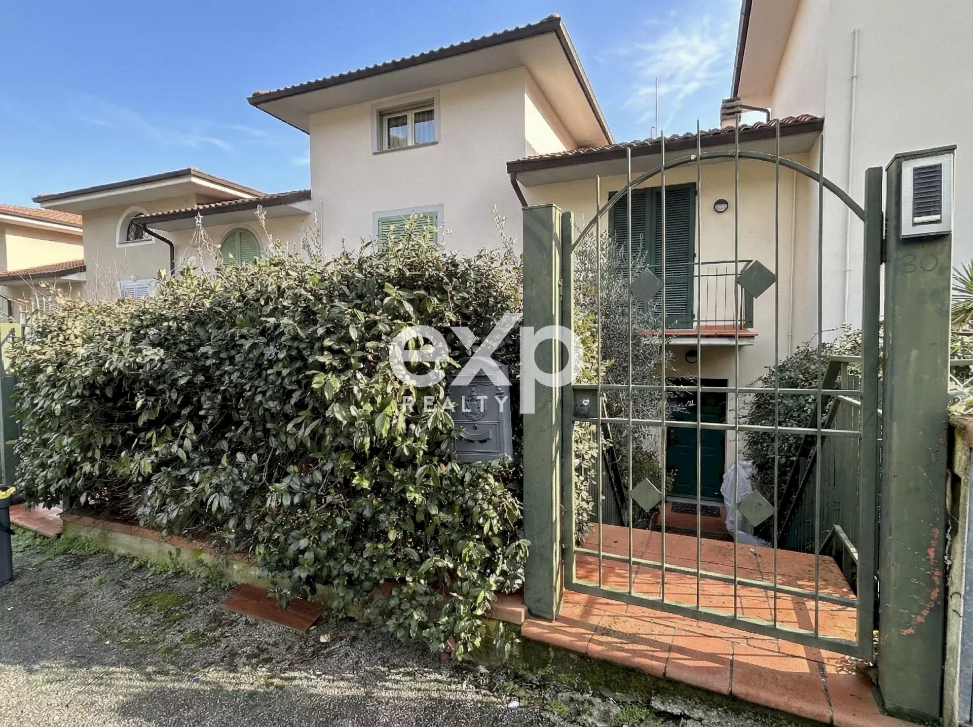 Villa a Schiera Via Il Pino, Carmignano - foto 1