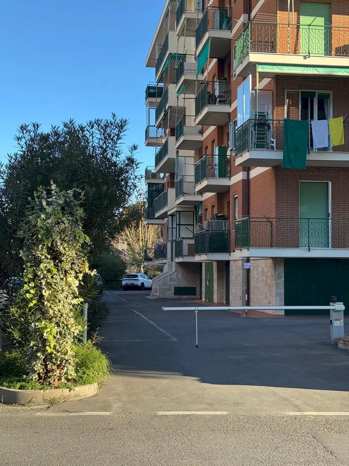 Box Via Ticino, Borghetto Santo Spirito - foto 1