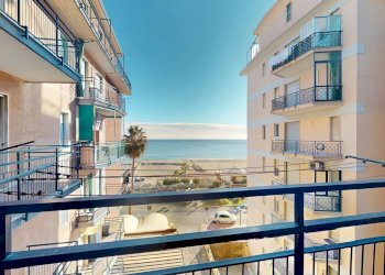 Trilocale Corso Europa, Borghetto Santo Spirito - foto 1