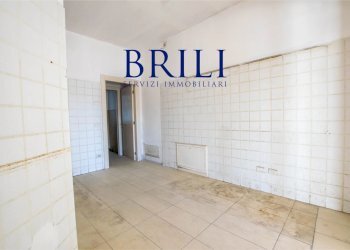 Shop Viale Aldo Moro, Olbia - photo 9