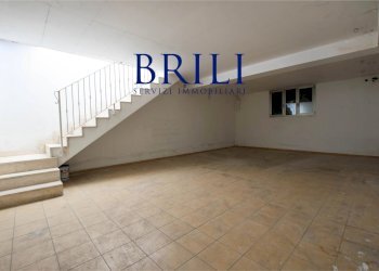 Shop Viale Aldo Moro, Olbia - photo 11