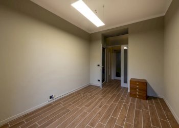 Magazzino Via Casteggio, Torino (zona Crimea) - foto 9