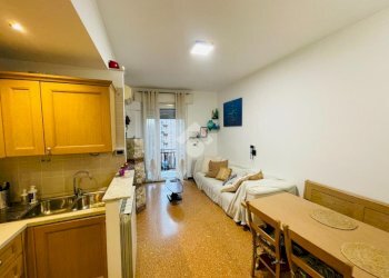 Three-room apartment Via S. Pietro, Albisola Superiore - photo 1