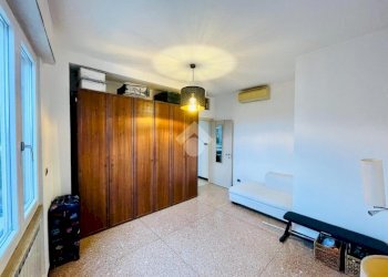 Three-room apartment Via S. Pietro, Albisola Superiore - photo 11