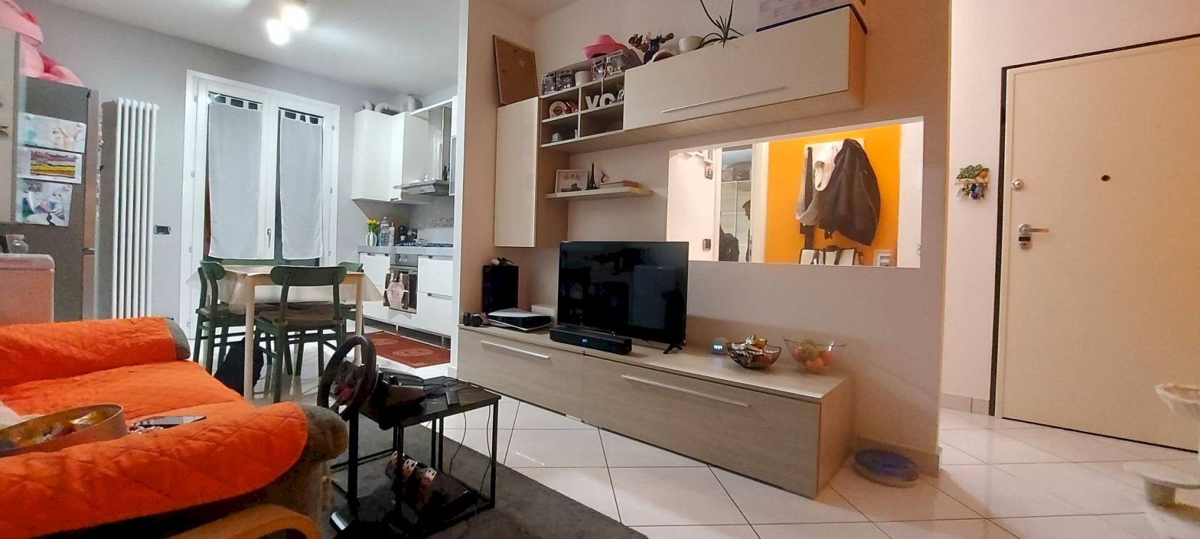 Bilocale Via Alessandro Volta, 76, Cento - foto 3