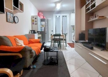 Two-room apartment Via Alessandro Volta, 76, Cento - photo 1