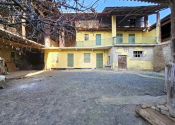 Casa indipendente Via C. Battisti, Candia Canavese - foto 1
