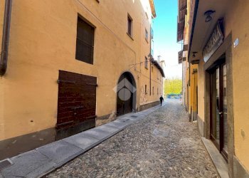 Box Via Giuseppe Mazzini, Pinerolo - foto 1