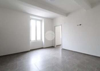 Two-room apartment Piazza Giacomo Ferrari, Langhirano - photo 4