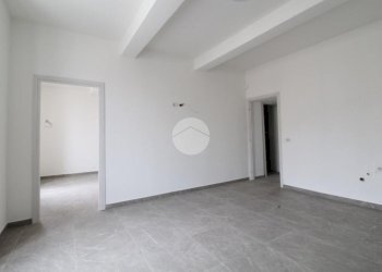 Two-room apartment Piazza Giacomo Ferrari, Langhirano - photo 5