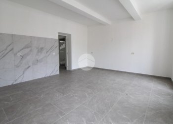 Two-room apartment Piazza Giacomo Ferrari, Langhirano - photo 4