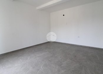 Two-room apartment Piazza Giacomo Ferrari, Langhirano - photo 11