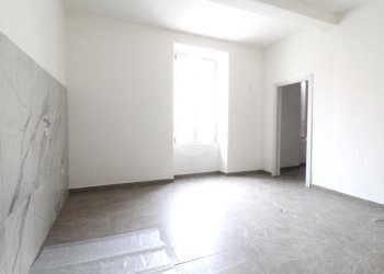 Two-room apartment Piazza Giacomo Ferrari, Langhirano - photo 3