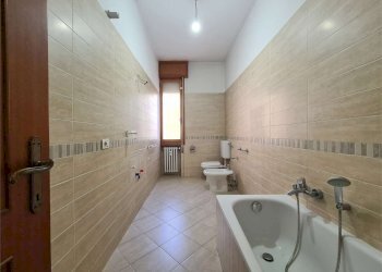 Quadrilocale Modena (zona Circoscrizione 1) - foto 15