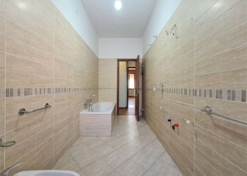 Quadrilocale Modena (zona Circoscrizione 1) - foto 16