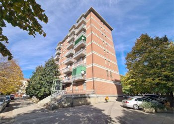 Quadrilocale Modena (zona Circoscrizione 1) - foto 25