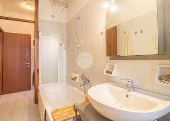 Three-room apartment Via Milano, Garbagnate Milanese - photo 31