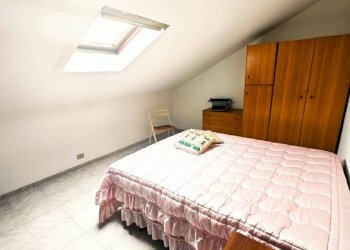 Camera da letto - Villa a Schiera strada Tagliaferro, 38, Moncalieri - foto 25