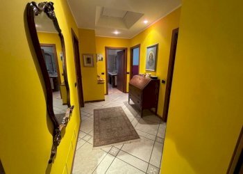 Corridoio - Villa via Rovereto, 2, Gallarate - foto 23