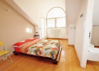 Camera da letto - Attic piazza Ellero, 60, Mondovì - photo 15