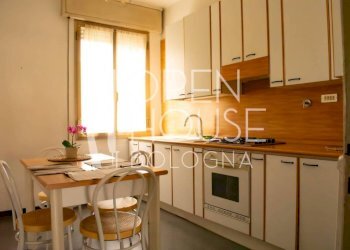 Cucina - Appartamento via Isabella Andreini, 23, Bologna (zona San Donato) - foto 2