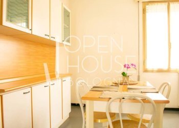 Cucina - Appartamento via Isabella Andreini, 23, Bologna (zona San Donato) - foto 3