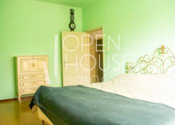 Camera da letto - Appartamento via Isabella Andreini, 23, Bologna (zona San Donato) - foto 11