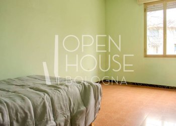 Camera da letto - Appartamento via Isabella Andreini, 23, Bologna (zona San Donato) - foto 13