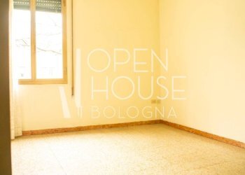 Camera da letto - Appartamento via Isabella Andreini, 23, Bologna (zona San Donato) - foto 14