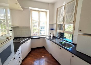 Cucina - Trilocale via Romana della Castagna, Genova (zona Quarto) - foto 7