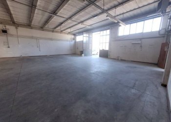 Interno non residenziale - Capannone via Palmiro Togliatti, Signa - foto 5